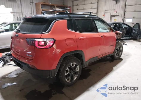 2018 Jeep Compass Trailhawk 4X4 from USA, damaged, VIN 3C4NJDDB6JT270182
